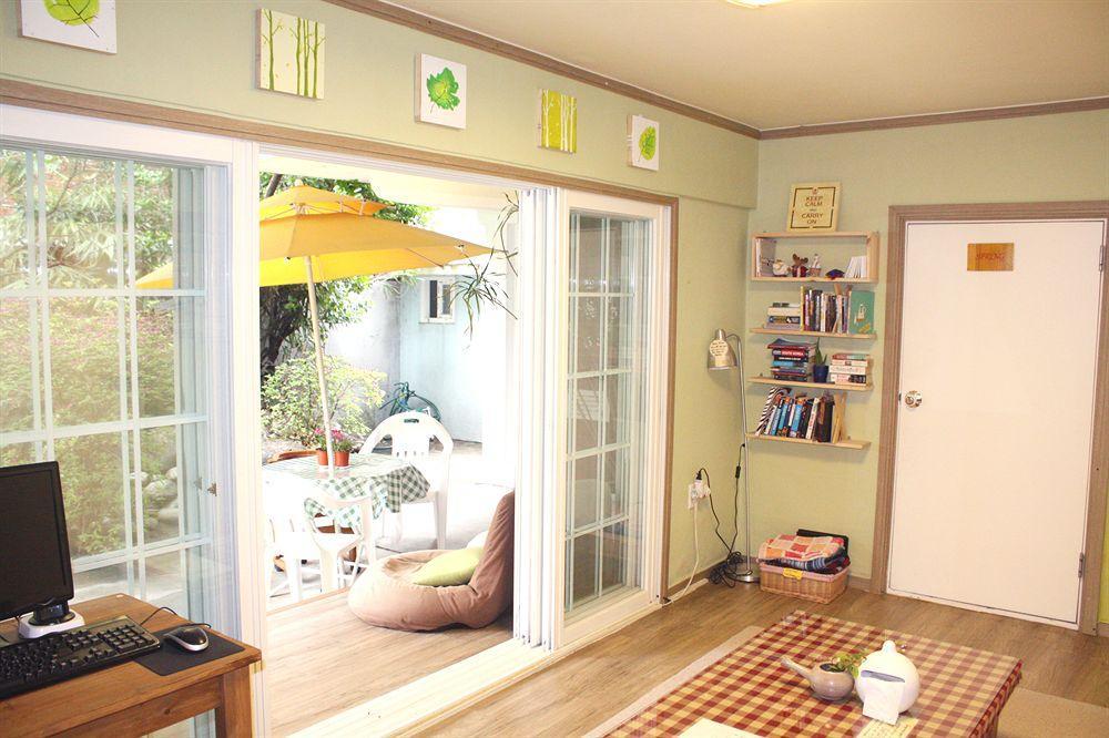 Lee & No Guesthouse Hongdae Seul Zewnętrze zdjęcie
