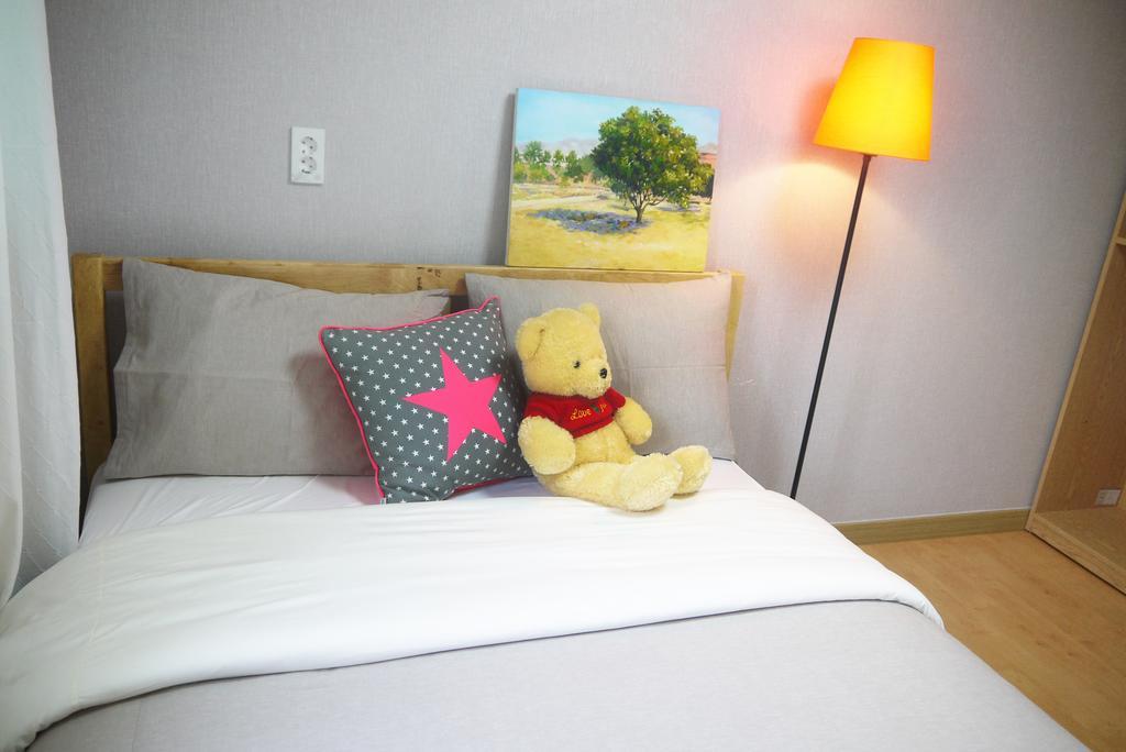 Lee & No Guesthouse Hongdae Seul Zewnętrze zdjęcie