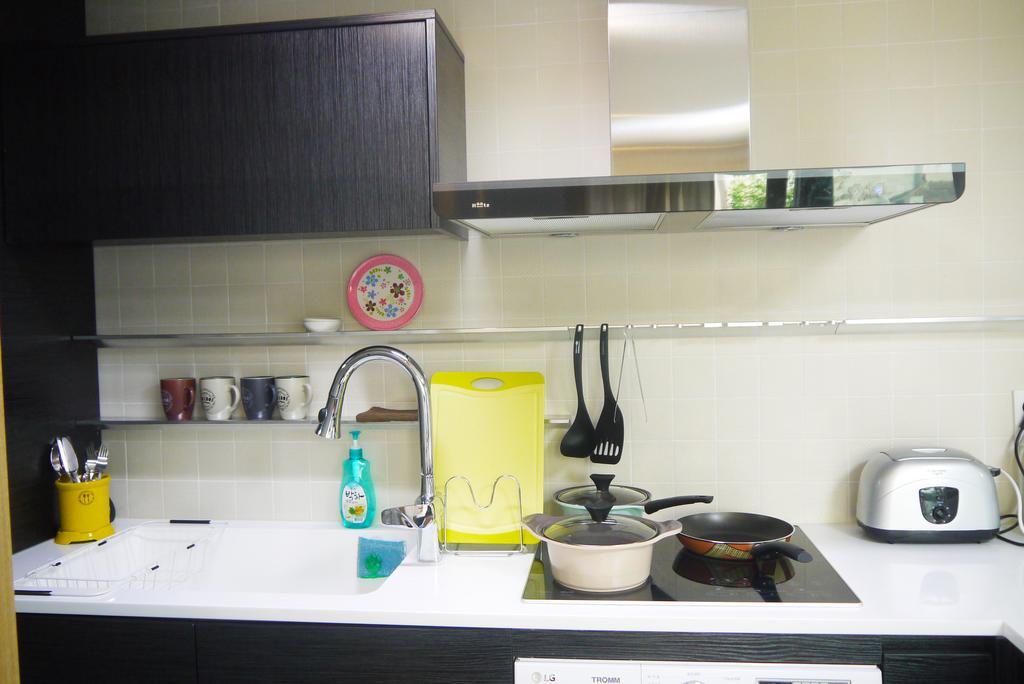 Lee & No Guesthouse Hongdae Seul Zewnętrze zdjęcie