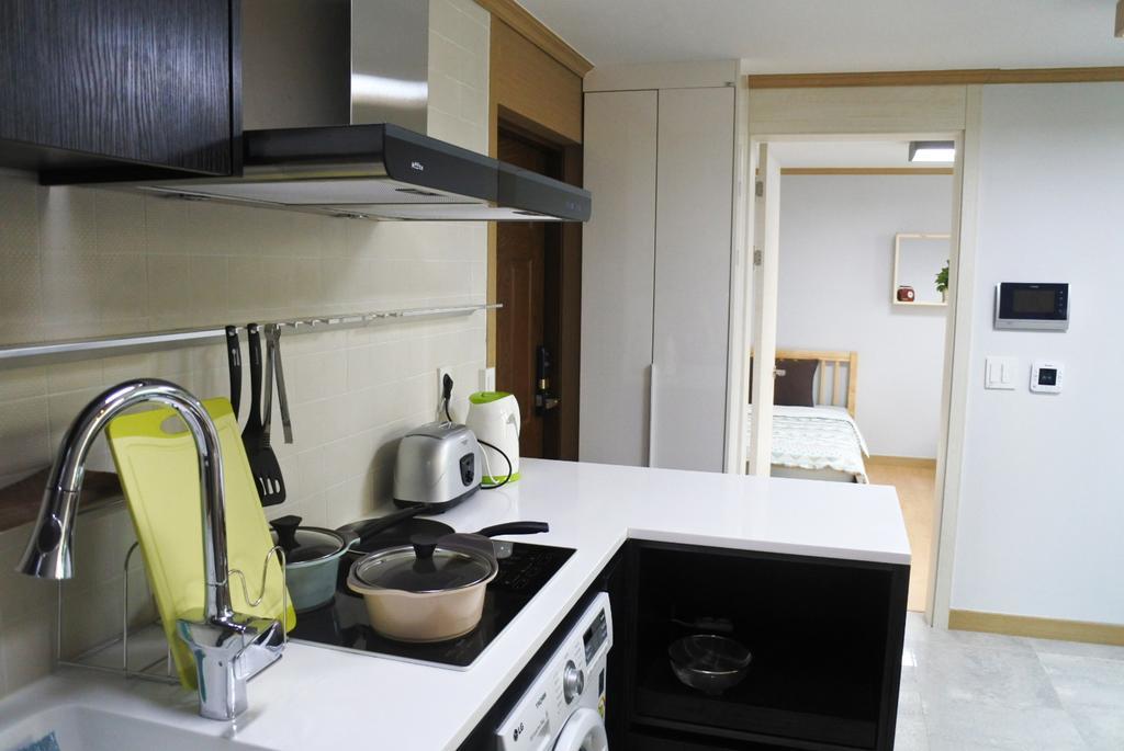 Lee & No Guesthouse Hongdae Seul Zewnętrze zdjęcie