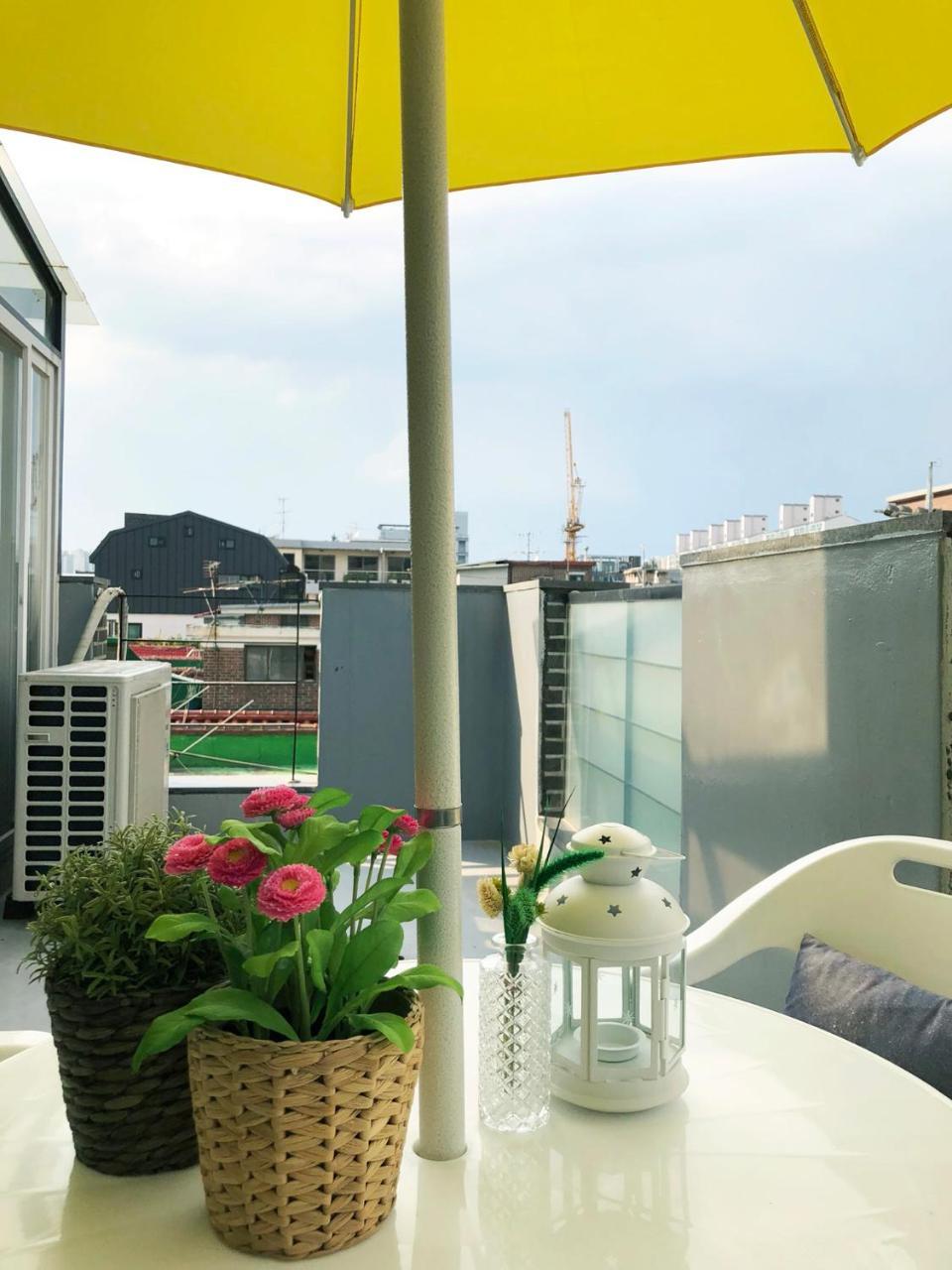 Lee & No Guesthouse Hongdae Seul Zewnętrze zdjęcie