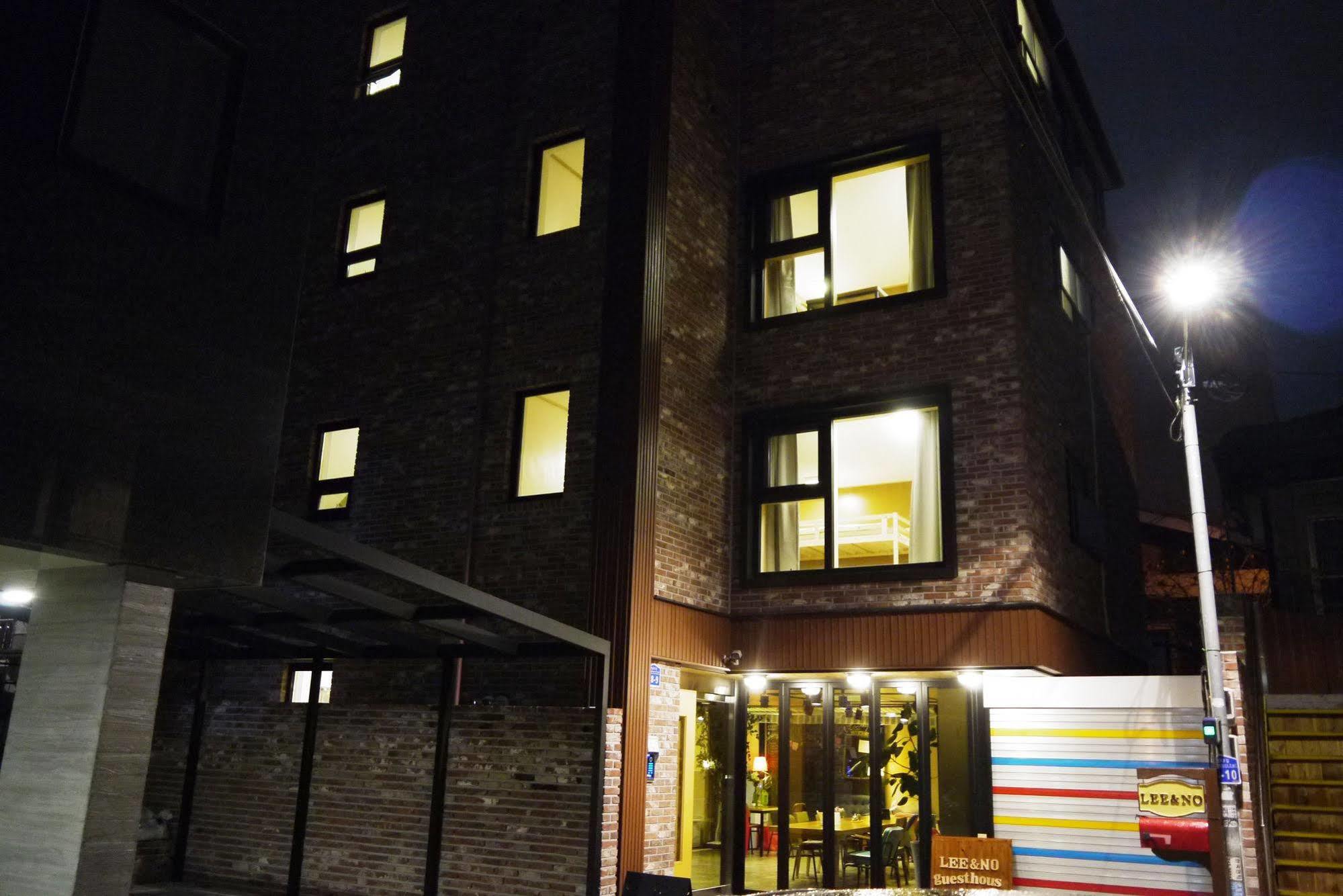 Lee & No Guesthouse Hongdae Seul Zewnętrze zdjęcie