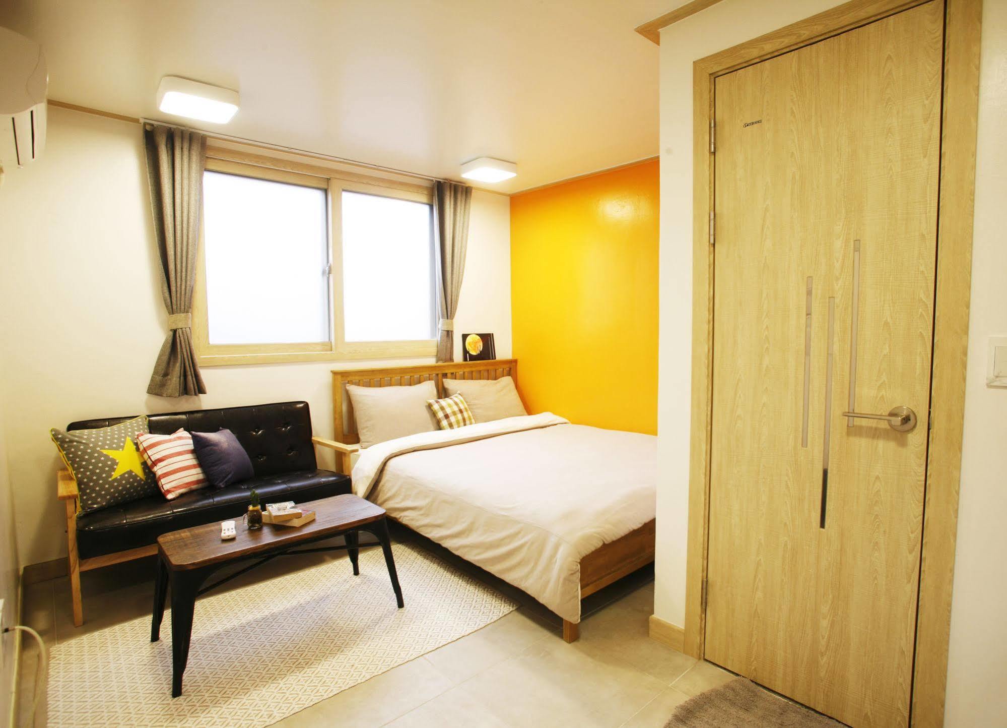 Lee & No Guesthouse Hongdae Seul Zewnętrze zdjęcie